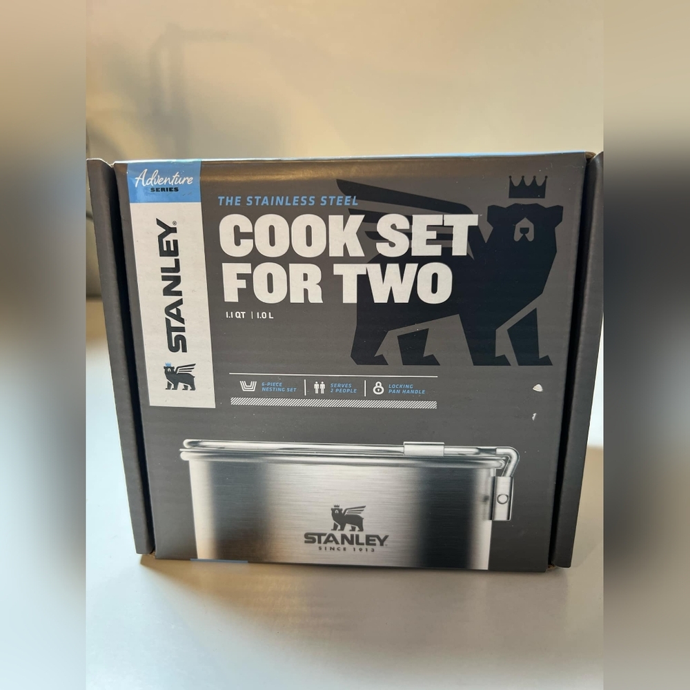 New! Stanley two bowl Camp cook set